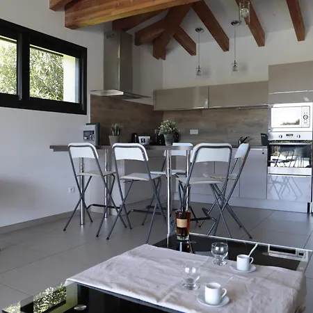 Giulia * Porto-Vecchio (Corsica)